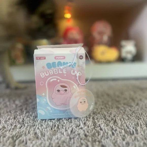 Pucky Bean Bubble Up Plush Pendant - Picture 5 of 5